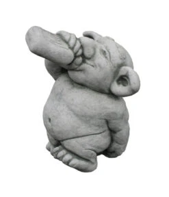 Denscho Stein-Troll Trinkt Rum