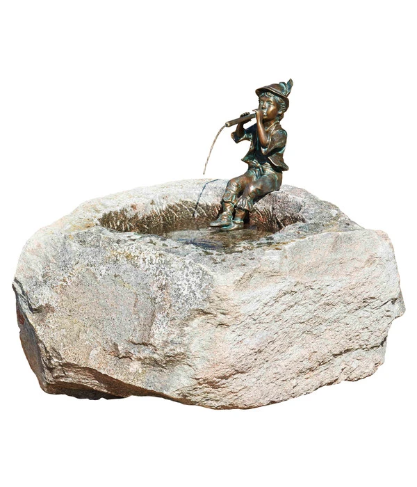 Rottenecker Granit-Trog Mit Bronze-Figur Antonio, Wasserspeiend 3 Rottenecker Granit-Trog Mit Bronze-Figur Antonio, Wasserspeiend