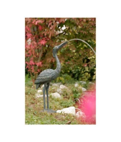 Rottenecker Bronze-Graureiher, Wasserspeiend