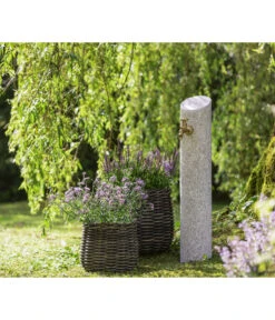 Dehner Granit-Wasserzapfsäule, Ca. Ø18/H100 Cm 11 Dehner Granit-Wasserzapfsäule, Ca. Ø18/H100 Cm -Eleganter Garten 4450565 WE MO 001 DehnerGrantiWasserzapfsaueleNEU