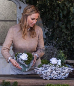 Grabgesteck Stille, Herzförmig, Ca. B25/H22/T25 Cm 9 Grabgesteck Stille, Herzförmig, Ca. B25/H22/T25 Cm -Eleganter Garten 6462956 WE MO 002 SerieStillePremiumAllerheiligen202301