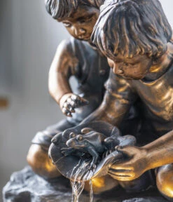 Dehner Polyresin-Gartenbrunnen Couple, Ca. H48 Cm -Eleganter Garten 6911093 WE DE 001 BrunnenCouple