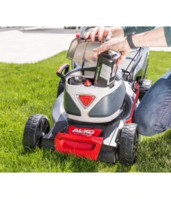 AL-KO Akku-Rasenmäher 46.2 LI SP-W Comfort, Inkl. Akku -Eleganter Garten 6942718 WE DE 004 AkkuRasenmaeherSPWComfort