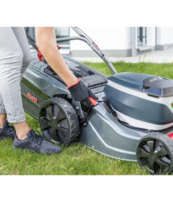 AL-KO Akku-Rasenmäher 46.2 LI SP-W Comfort, Inkl. Akku -Eleganter Garten 6942718 WE DE 005 AkkuRasenmaeherSPWComfort