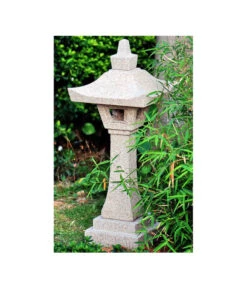 Dehner Granit-Laterne Shinzendou -Eleganter Garten X003710928 BildFS 001 GranitLaterneShinzendouGranitLaterne38X38x95cm